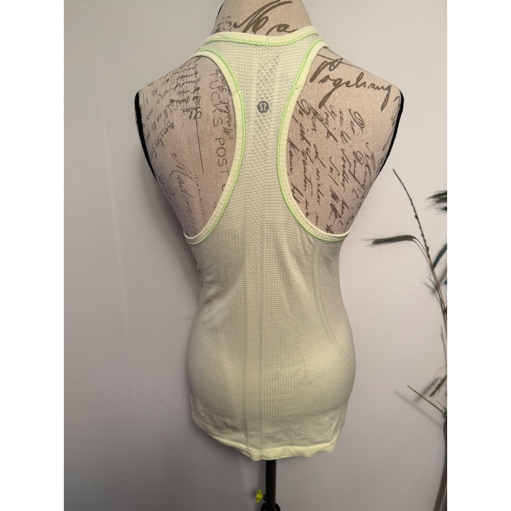 Lululemon Swiftly Tech‎ Racerback Tank Top Lime Green Citron Size 8 Seamless
